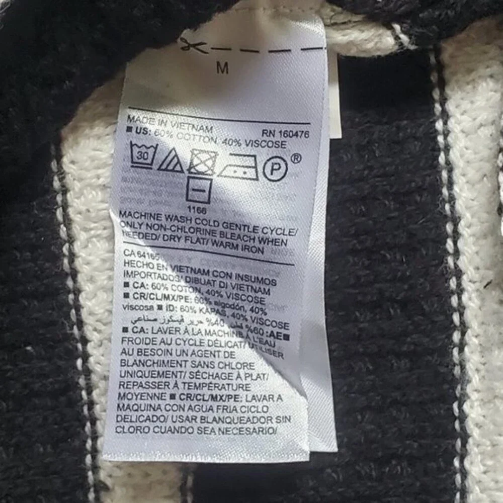 Old Navy brand old